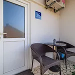 Dachgeschoss Nur 450 Meter Zum Sandstrand Mit Meerblick Und Klima アパート *