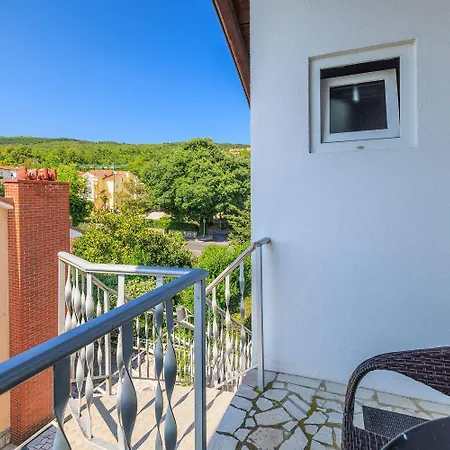 Apartment Dachgeschoss Nur 450 Meter Zum Sandstrand Mit Meerblick Und Klima *