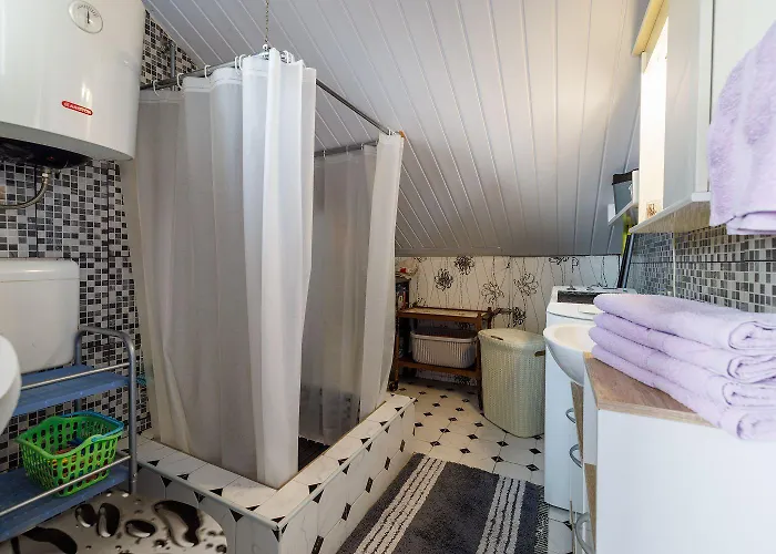 Dachgeschoss Nur 450 Meter Zum Sandstrand Mit Meerblick Und Klima 크리크베니카